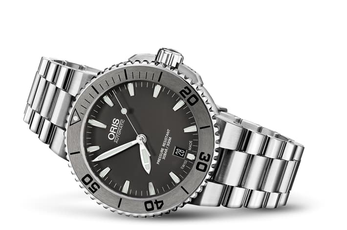 Image of Aquis Date